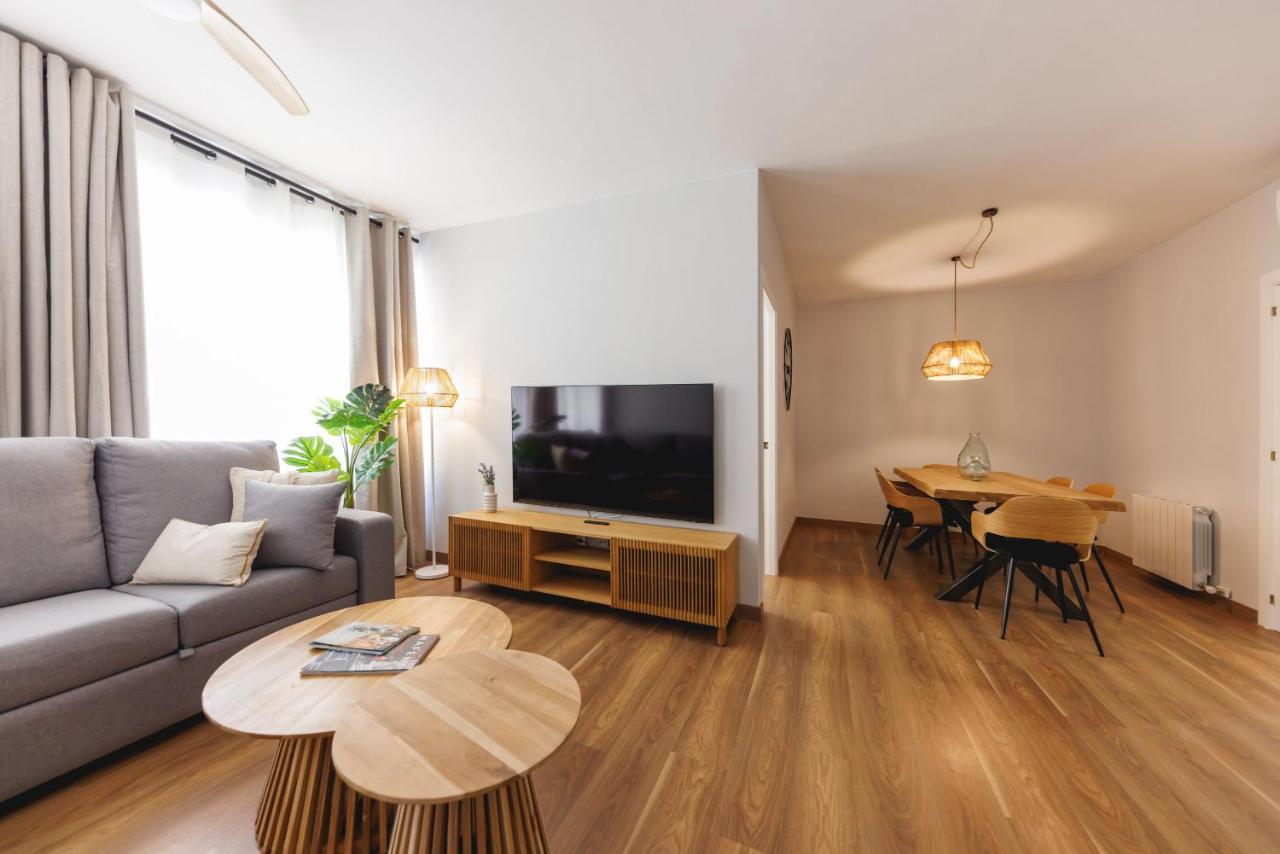 Bravissimo Figuerola, Spacious 3-Bedroom Apartment Girona Exterior photo
